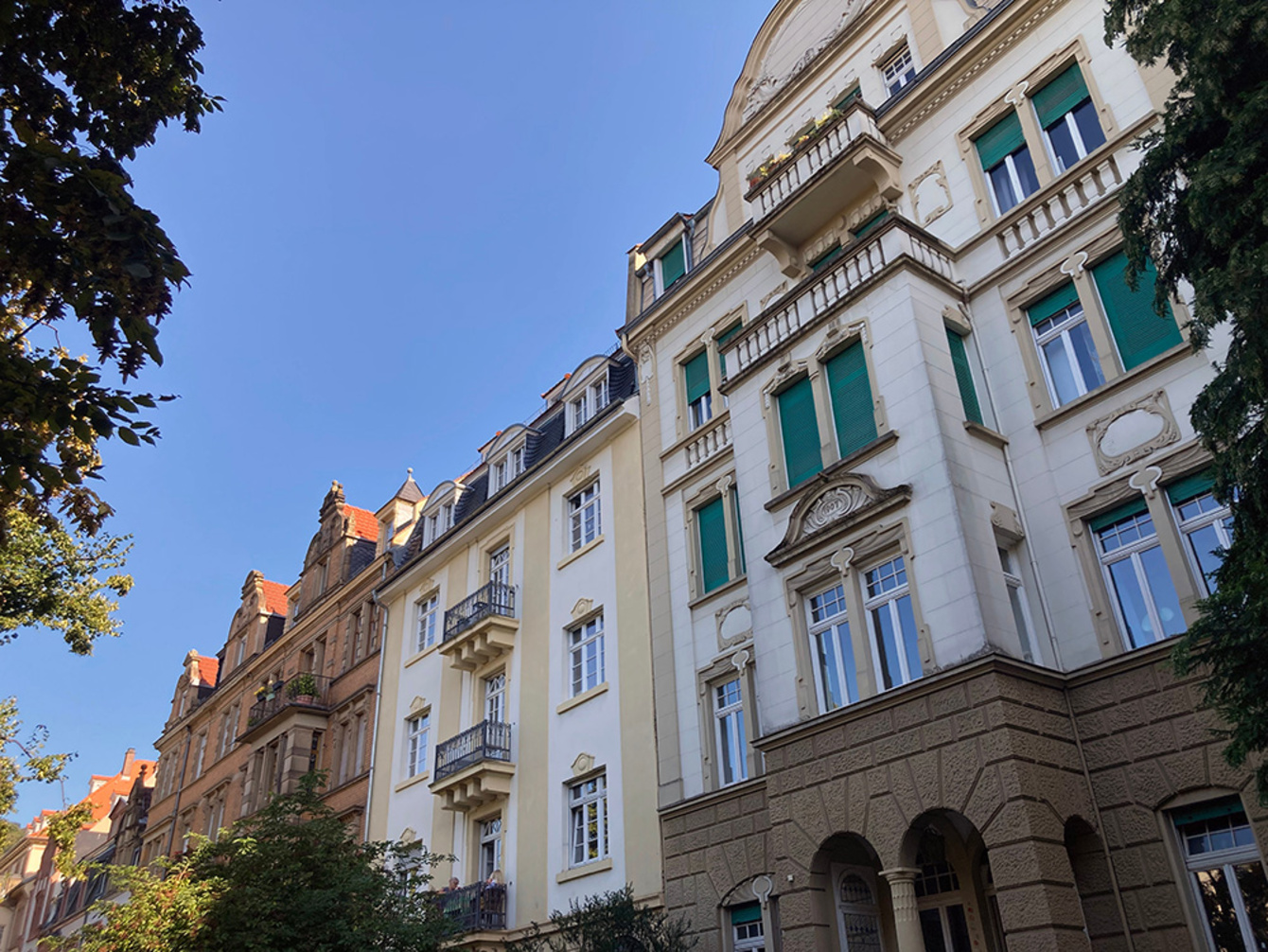 Altbau­sanierung bei JJ Elektro-Team Kabelverlegung in Frankfurt